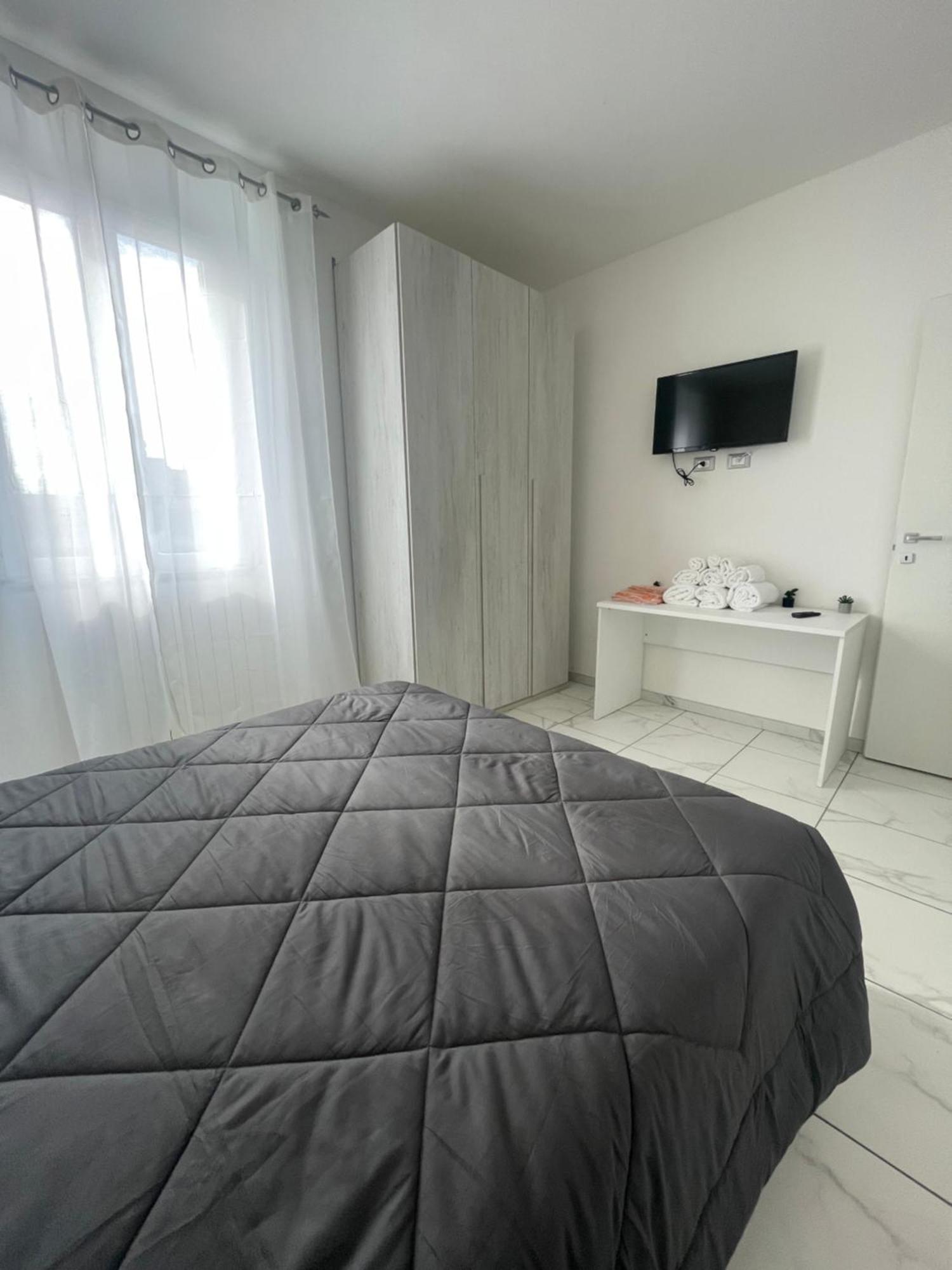 Montenero Suite Μιλάνο Εξωτερικό φωτογραφία